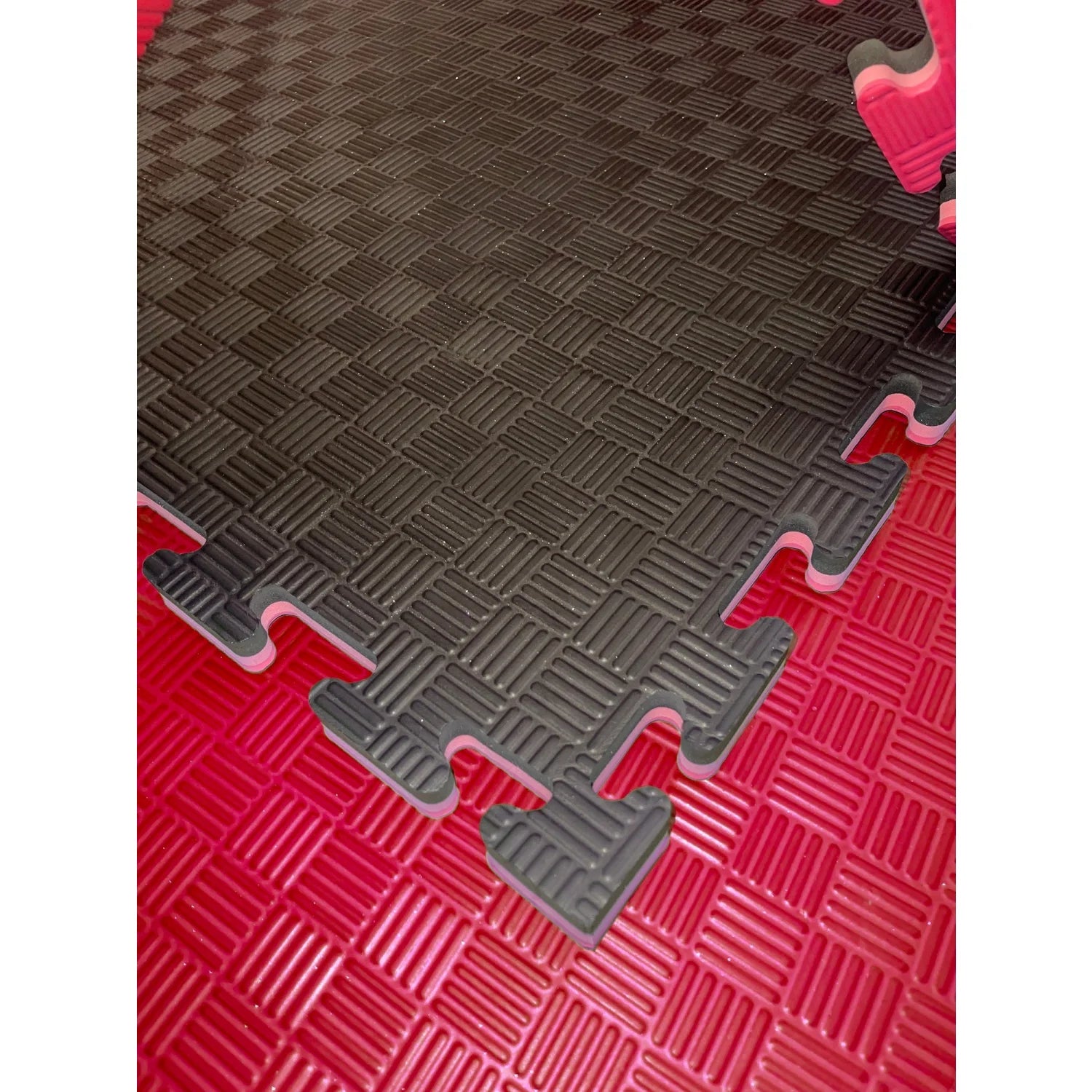 MAR-296B | Red/Black Jigsaw Floor Mats (20mm [1m x 1m] Square) - Mats
