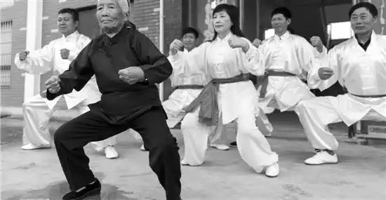 Tai chi practitioners.